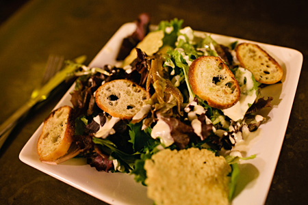 Salad-at-158-Pickett-Street-Cafe_sm